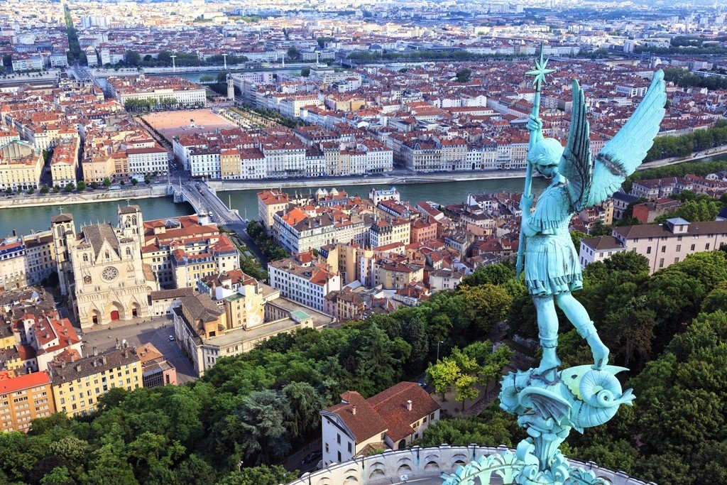 A Vagabond Life: Ultimate Travel Guide