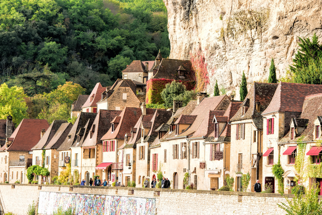 A Vagabond Life: Ultimate Travel Guide