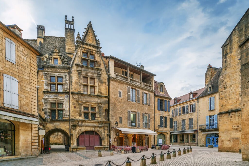 A Vagabond Life: Ultimate Travel Guide
